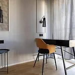 Urban Chic - Old Town - Great Location&jana Pawla 19 아파트 *