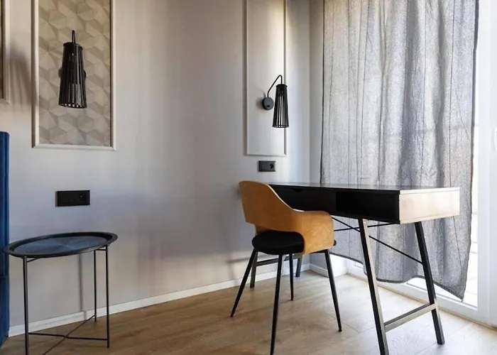 Urban Chic - Old Town - Great Location&jana Pawla 19 شقة *